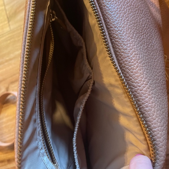 Freshly picked crossbody diaper bag - Picture 7 of 13